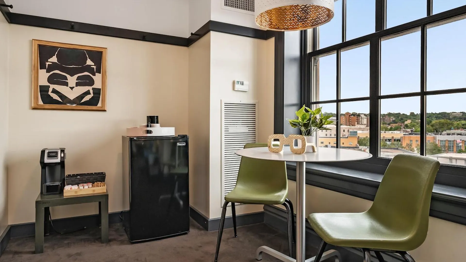 The Maverick By Kasa Pittsburgh Hotel